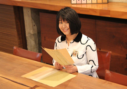 トップ > ピックアップ一覧> takeopaper.com + 田中千絵 “beige beige beige ～3月 春を待つ大地～”