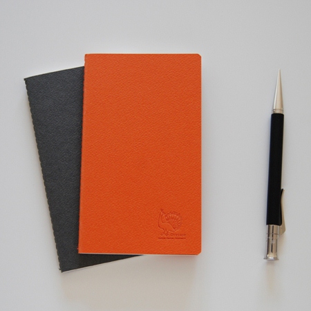  Dressco（ドレスコ）　ステッチノート　手のひらサイズ